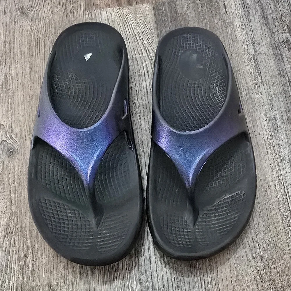 FANTURE Sandals Unisex Sz 38 Arch Support Flip Flops‎ Thong Pain Relief Metallic